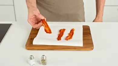 Step-Bild-Bacon-Mikrowelle