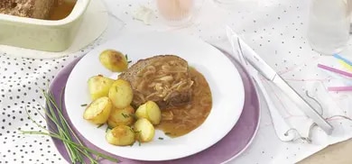 Hackbraten mit Zwiebelsoße