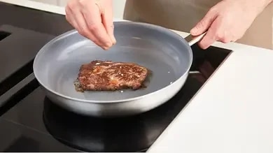 Steak zubereiten