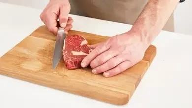 Steak zubereiten