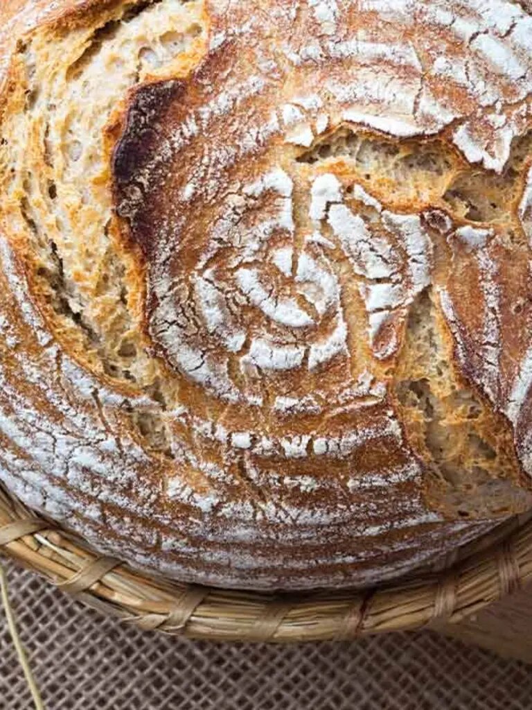 Maggi Kochratgeber Header Brot backen 