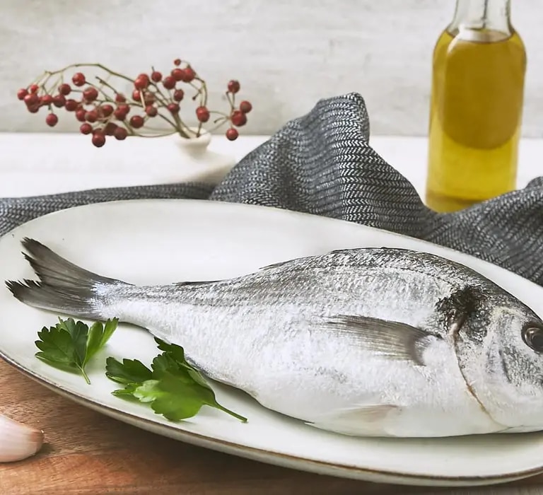 Maggi Kochratgeber frischen Fisch ausnehmen