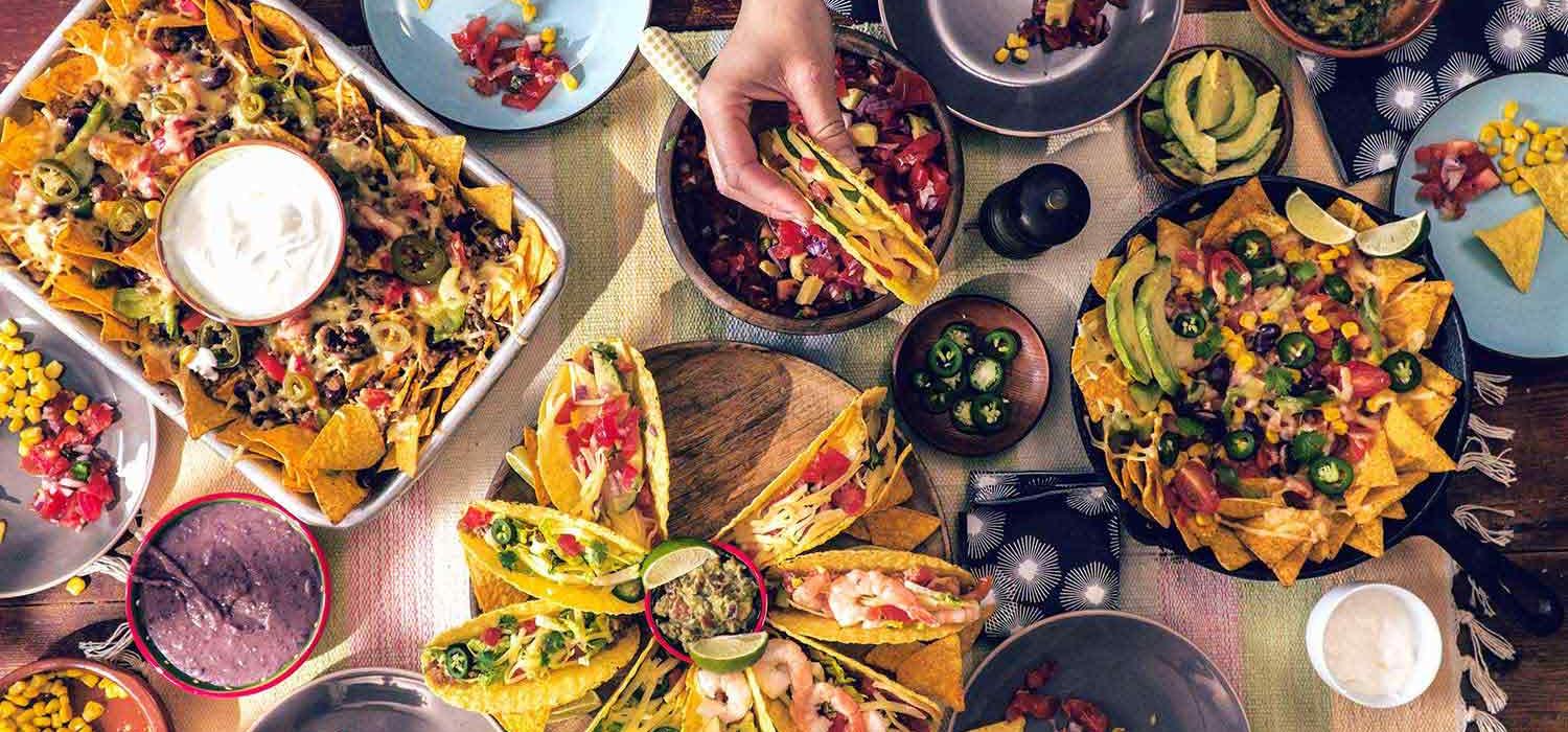 Mexikanisches Essen auf einem Tisch