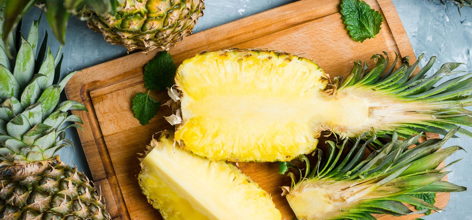 maggi-kochratgeber-header-ananas-schneiden