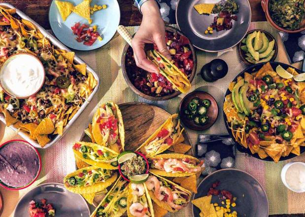 Mexikanisches Essen auf einem Tisch