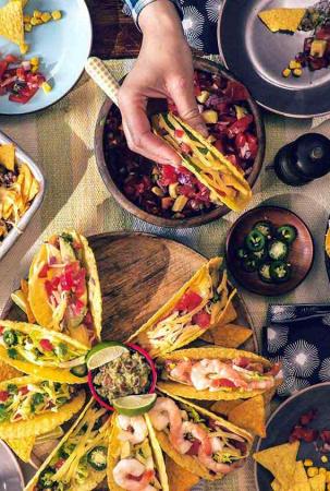 Mexikanisches Essen auf einem Tisch