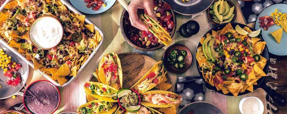 Mexikanisches Essen auf einem Tisch