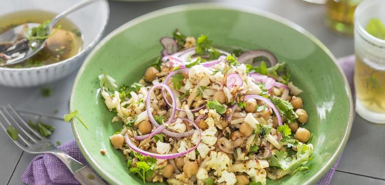 Frischer orientalischer Salat