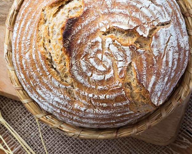 Maggi Kochratgeber Header Brot backen 