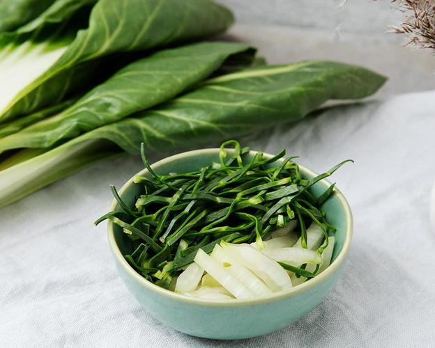 Maggi Kochratgeber Mangold vorbereiten