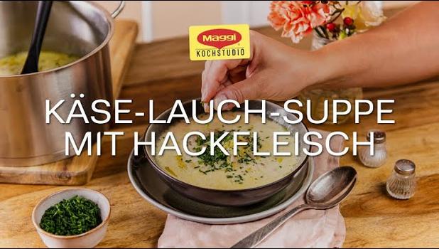 Brühe in der Käse Lauch Suppe 