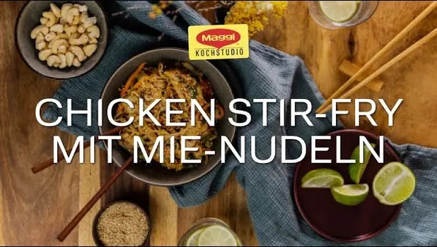  Asiatische Nudelpfanne mit Hähnchen