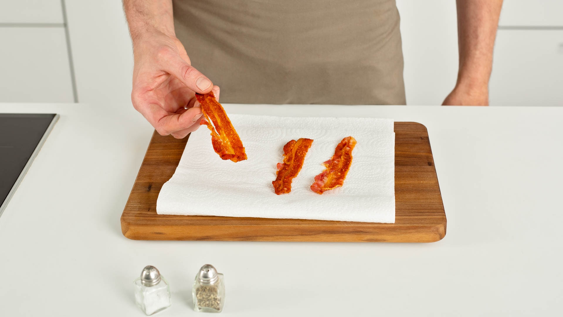 Step-Bild-Bacon-Mikrowelle