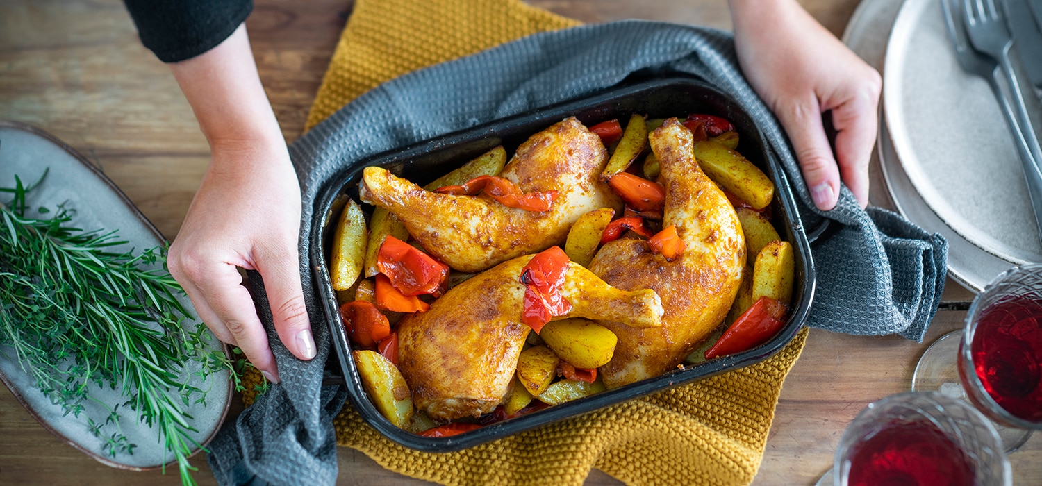knusprigen ofenhähnchenschenkel aus dem Backofen