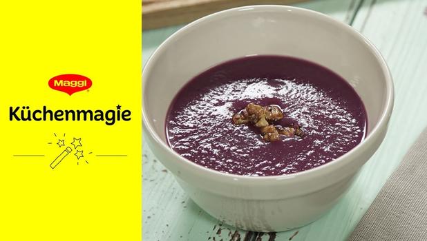 Leckere Rotkohl Suppe auf italienische Art